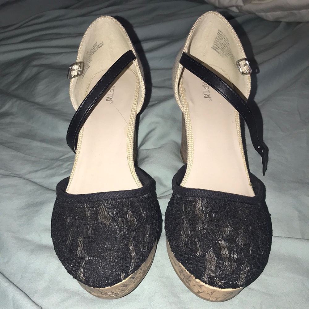 Wedge sandals
